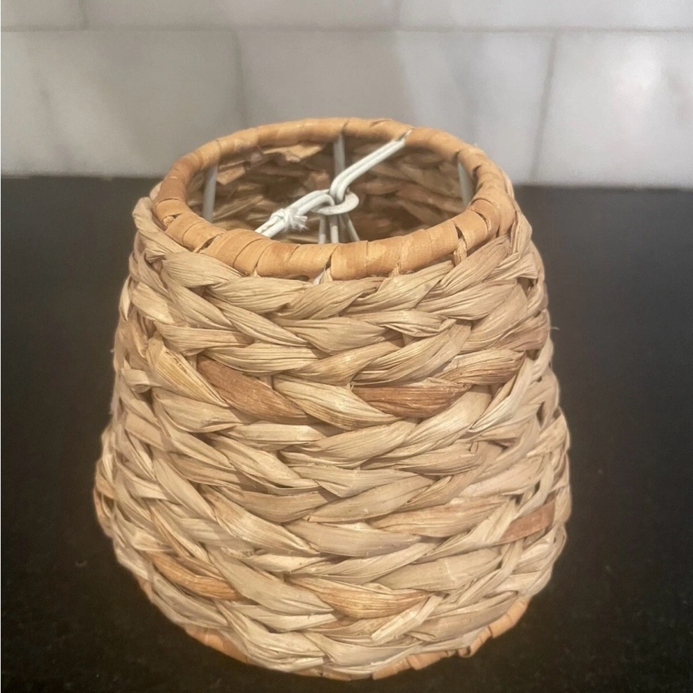 Mini seagrass woven lampshade